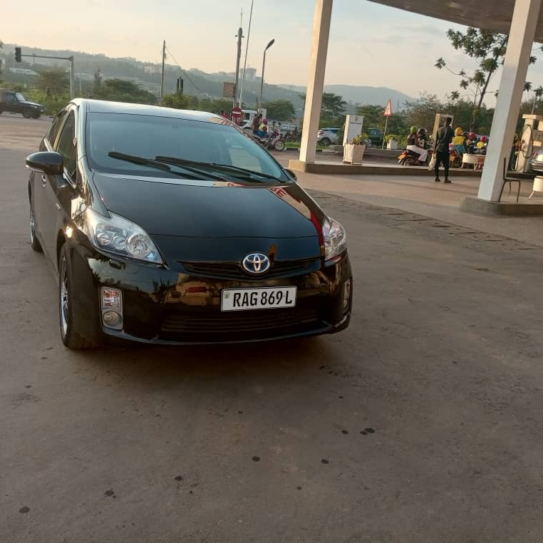 Prius Automatic 2012 For Sale 9,500,000 Frw
